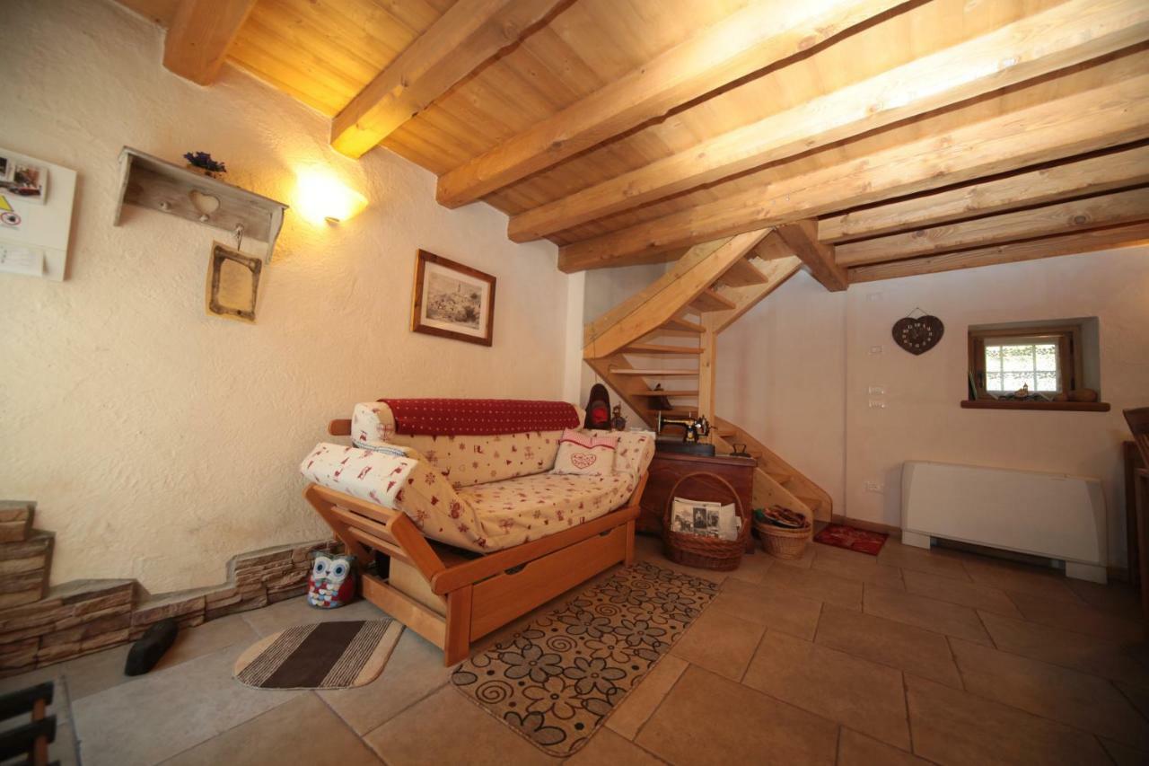 Albergo Diffuso Valcellina E Val Vajont In Casso المظهر الخارجي الصورة