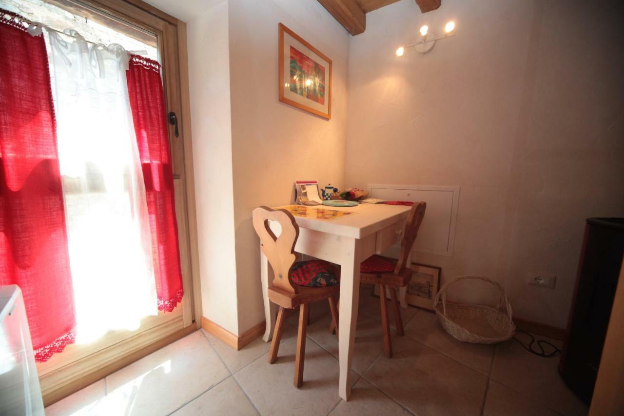Albergo Diffuso Valcellina E Val Vajont In Casso المظهر الخارجي الصورة